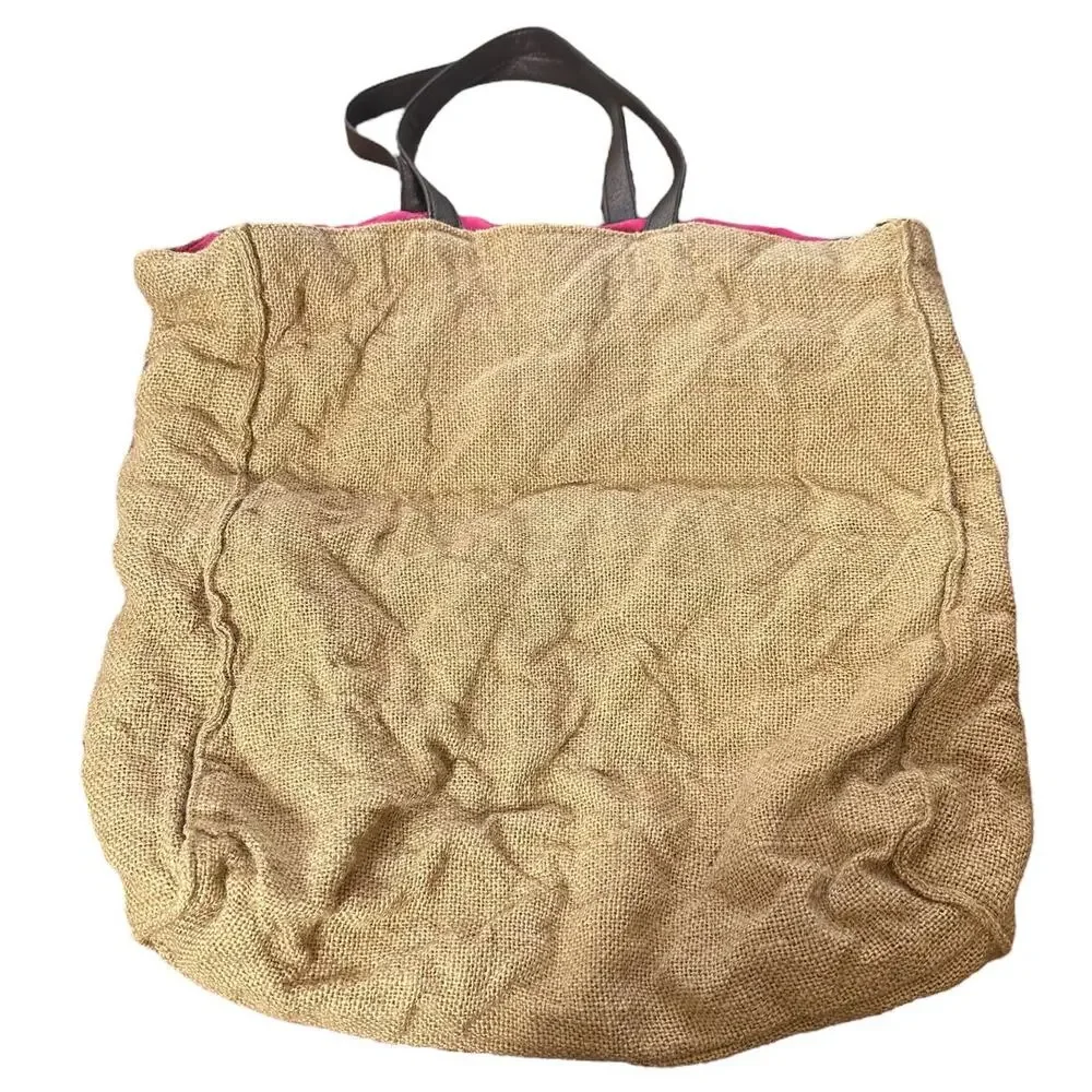 ✨Merona Woven Straw Pom Pom Tote Bag Beach Summer